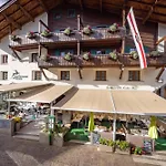 Zum Hirschen Zell Am 4*