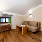 Zum Hirschen Zell Am