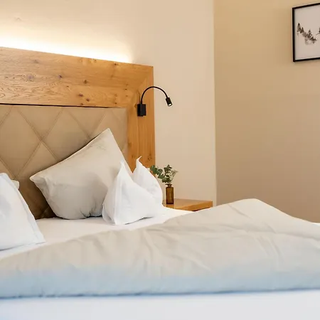 فندق Zum Hirschen Zell Am 4*