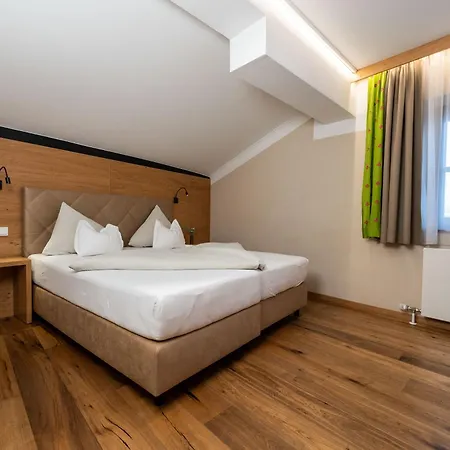 Hotel Zum Hirschen Zell Am