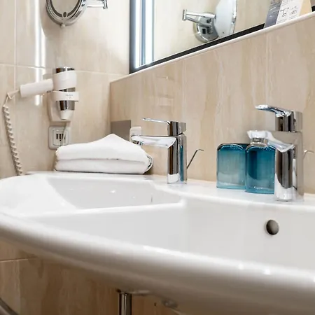 Zum Hirschen Zell Am 4*