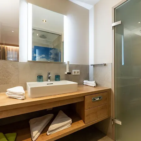 Hotel Zum Hirschen Zell Am 4*