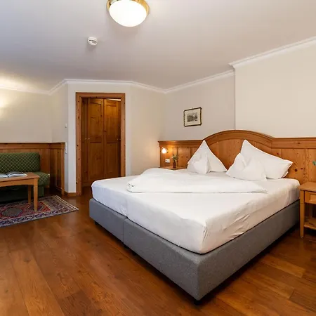 Zum Hirschen Zell Am فندق 4*