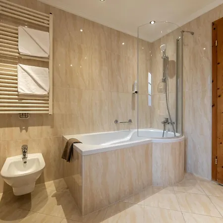 Zum Hirschen Zell Am Τσελ αμ Ζέε