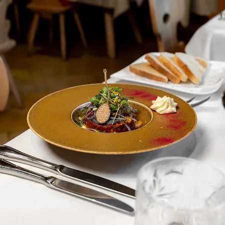 Zum Hirschen Zell Am 4*