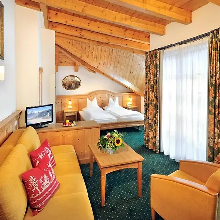 Zum Hirschen Hotel