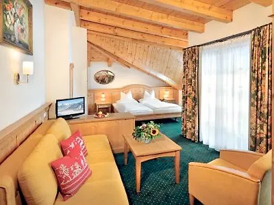 Zum Hirschen Hotel 4*