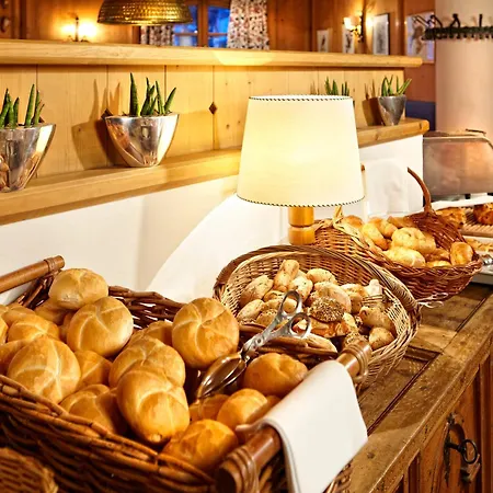 Szálloda Zum Hirschen Zell Am