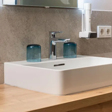 Zum Hirschen Zell Am 4*