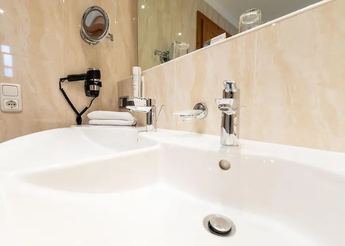 Zum Hirschen Zell Am Otel Zell am See