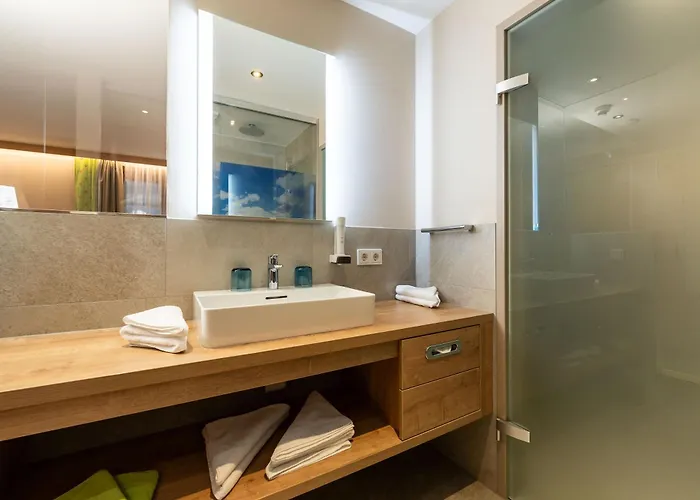 Otel Zum Hirschen Zell Am 4*